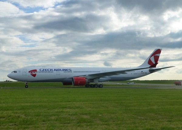 csa-airbus-a330-300-prvni-prilet-do-prahy-07.jpg