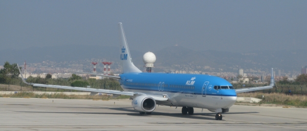 KLM Boeing 737-8BK PH-BXU