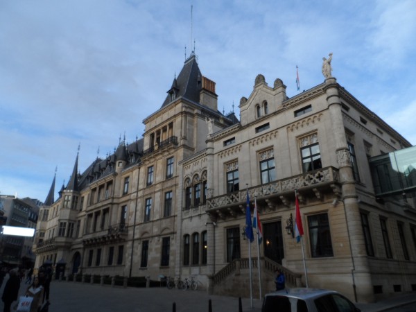 Palac Lucemburského velkovévodství - The Grand Ducal Palace of Luxembourg