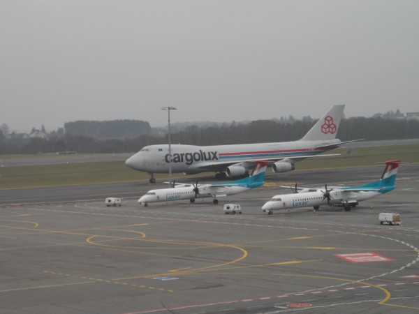 Cargolux B747 po pristani z Dallasu