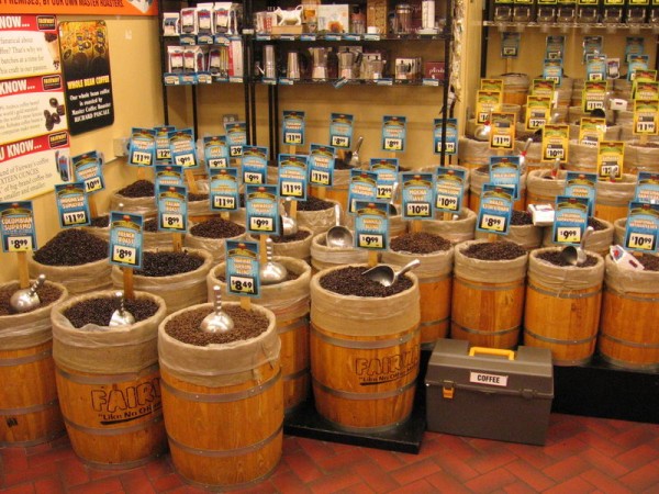 Maličký výsek z nabídky Fairway Market (Což takhle dát si presso?) :-)