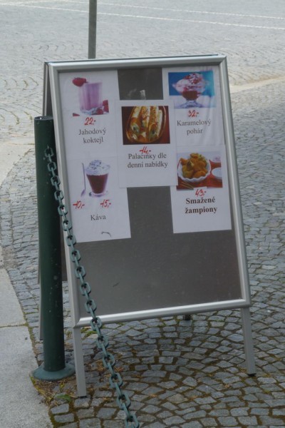 Káva a lžička: malý rébus (Chotěboř)