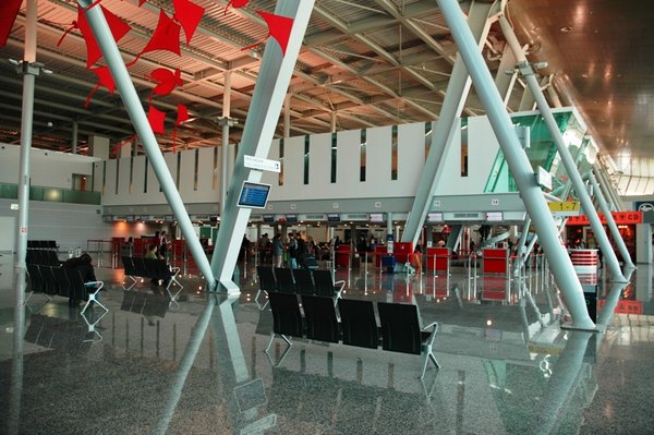TIA - Check-in přepážky