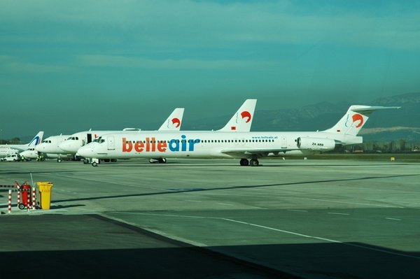 TIA - pohled na plochu (MD82 BelleAir)