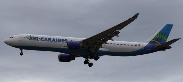 AC F-Orly.jpg