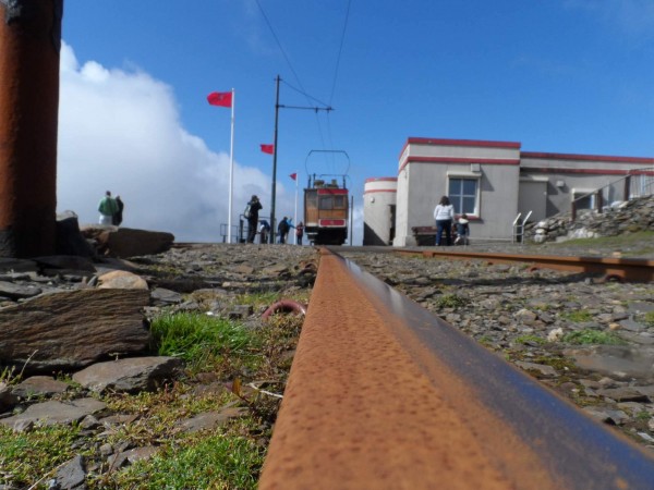 vuz c. 5 na Snaefell Summitu