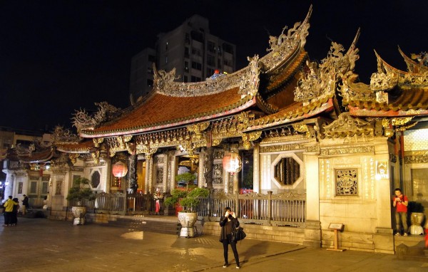 Longshan Temple