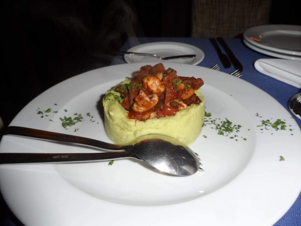 Mistni pochoutka - bobri maso opet v restauraci Lokys jako vecer pred tim