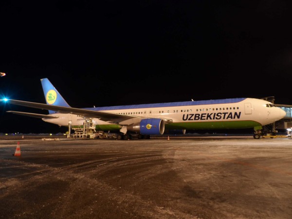 B767 Uzbekistan airlines na lince New York - Riga - Taskent