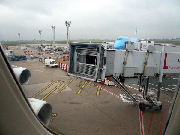 na upper decku opouštíme stojánku na Orly