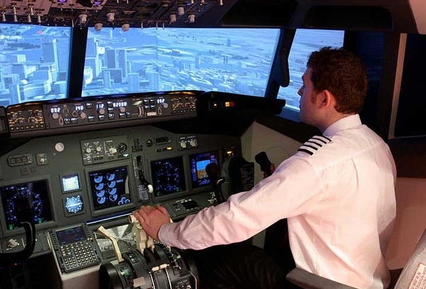 B737 Simulator in London Westfield
