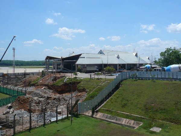 Na Krabi stavi druhy terminal