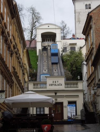 1 lanovka.JPG
