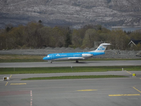 KLM Fokker 70 z Amsterdamu