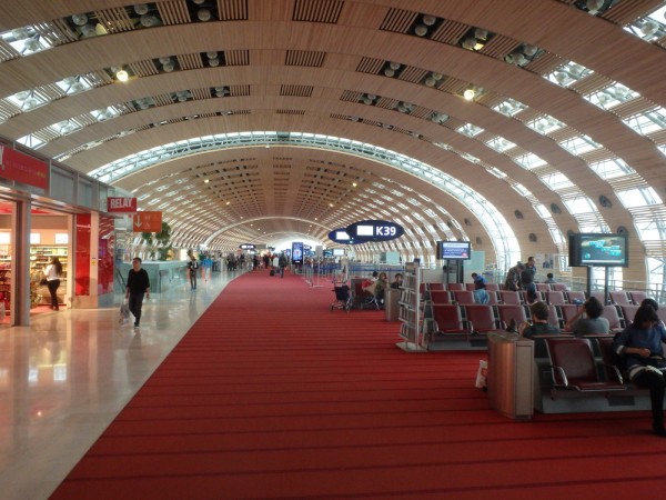 CDG Terminál 2E