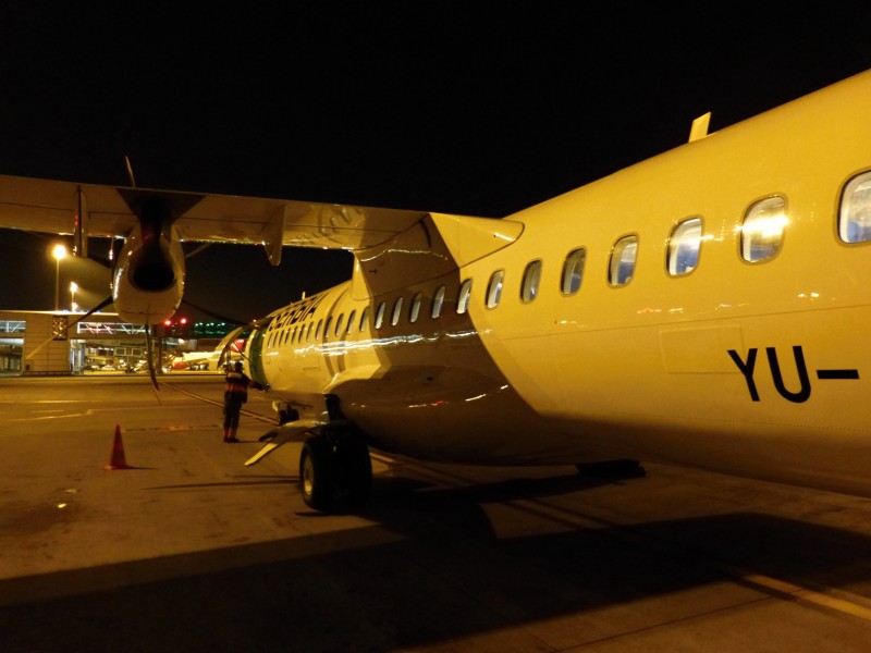 Air Serbia ATR 72-500 - boarding