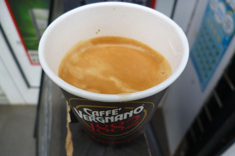 No jo, je to bída, ale je to kafe z trafiky...