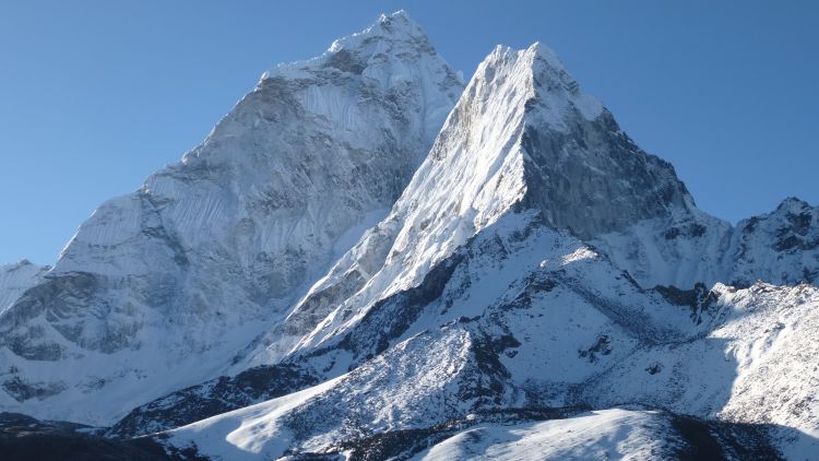 Ama Dablam 6812 m/nm