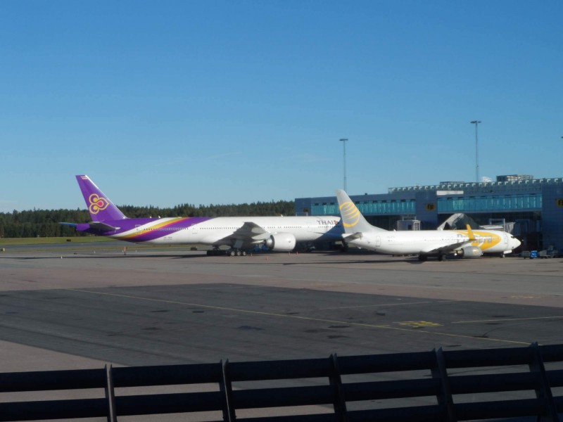 Thai airways 777 pred odletem do BKK