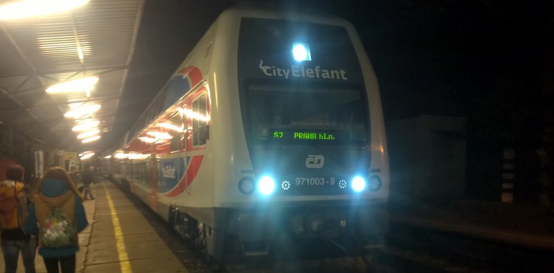 Odjezd z Černošic na hl.n.