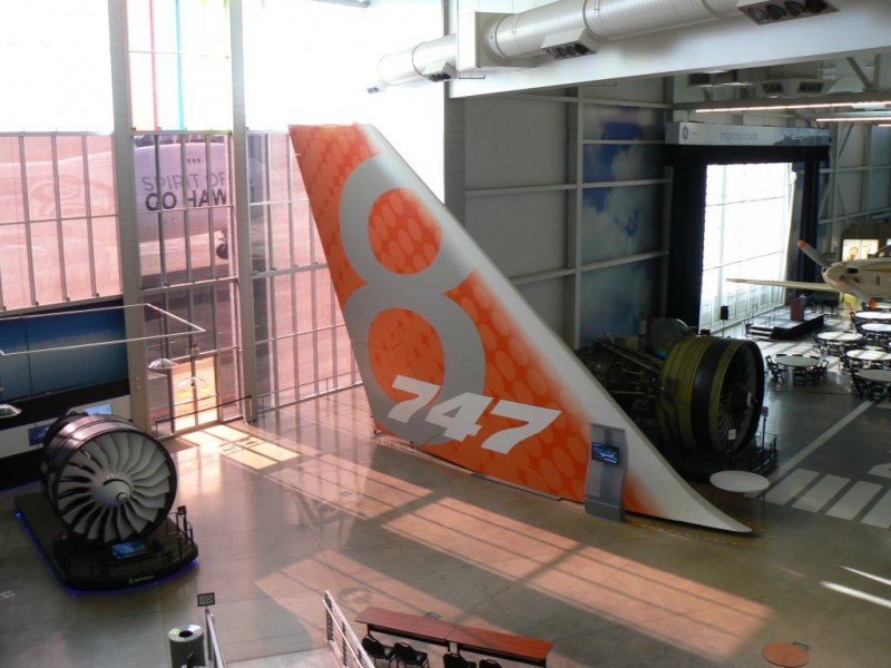 Směrovka 748