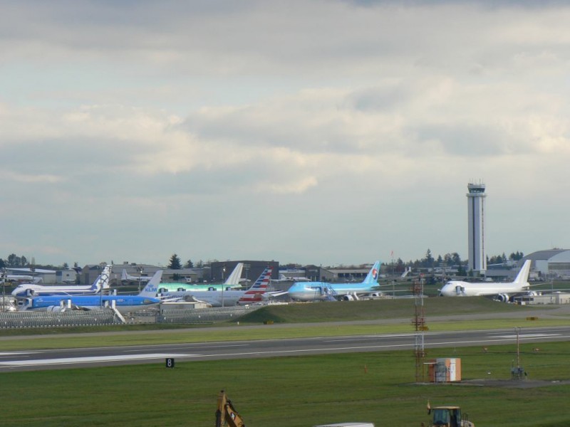 Poházené nové kousky před předáním zákazníkovi a TWR letiště Paine Field