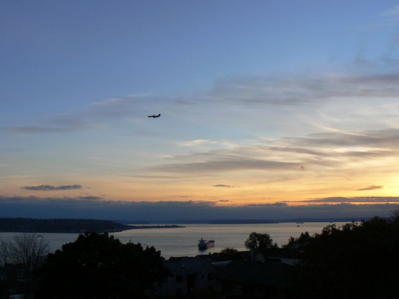 ...a tenhle UPS na Boeing Field...