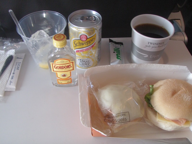 001 BA PRG-LHR standardní jídlo.JPG