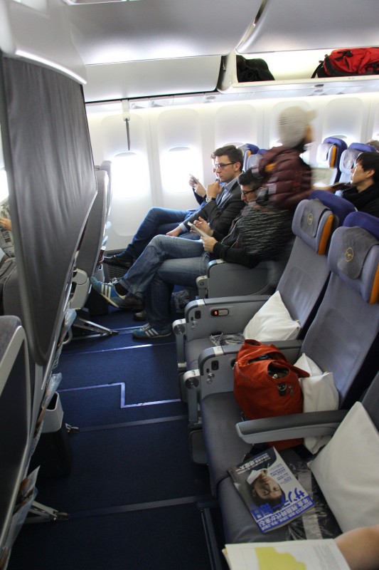 B747-8 / Lufthansa / PREMIUM Economy