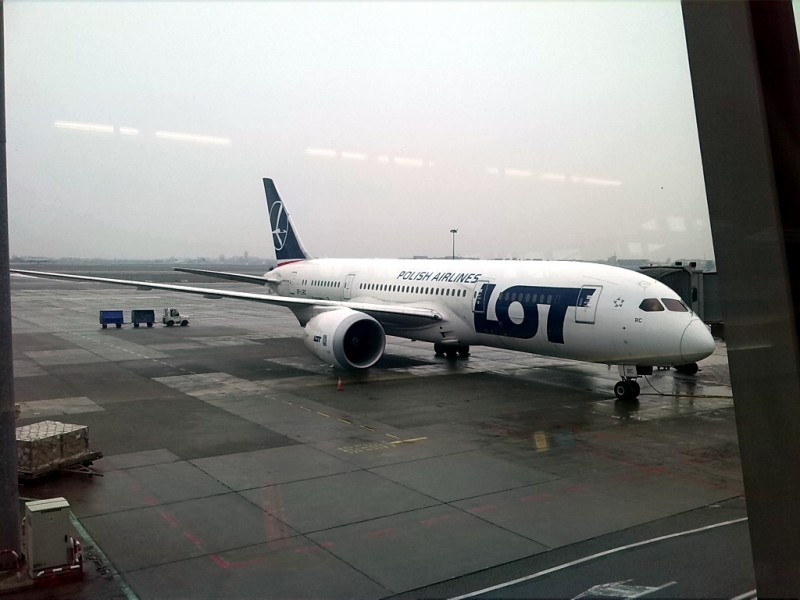 B787 SP-LRC