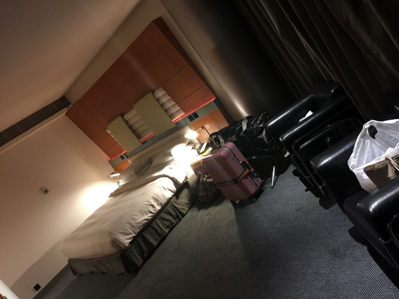 Hilton v Dubaji a manželčin kufr