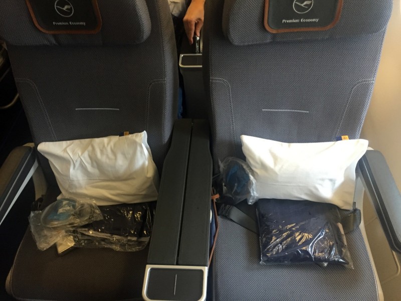 Sedačky premium economy