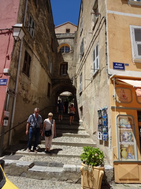 c013.jpg