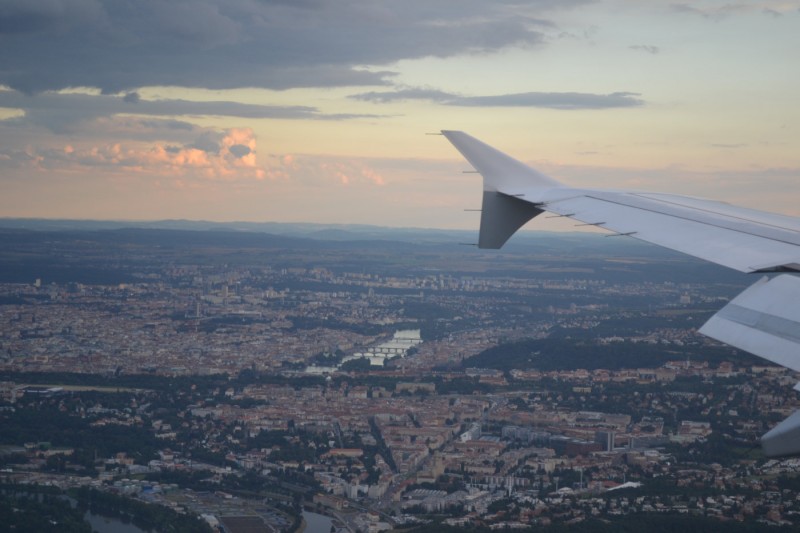 Praha z druhé strany, přiblížení na rwy 24