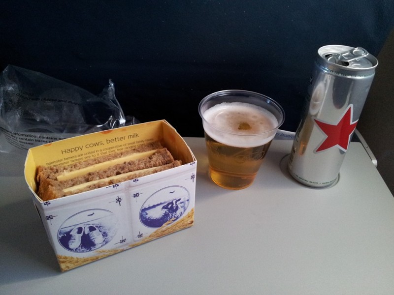 Svačina na letu PRG-AMS s KLM