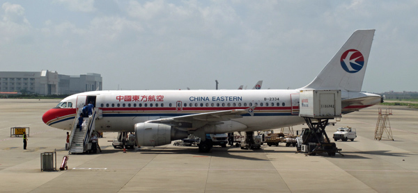 Nealianční konkurent, China Eastern Airlines A319-112 B-2334