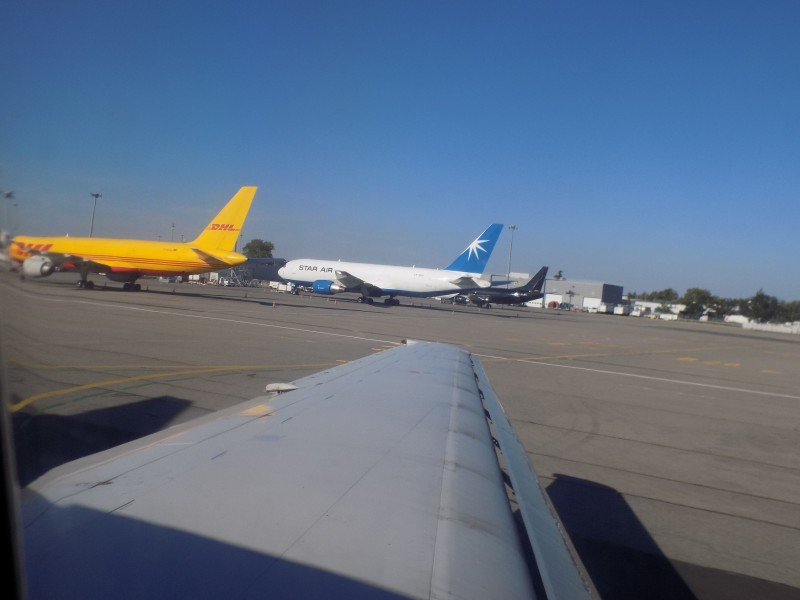 cargo stand