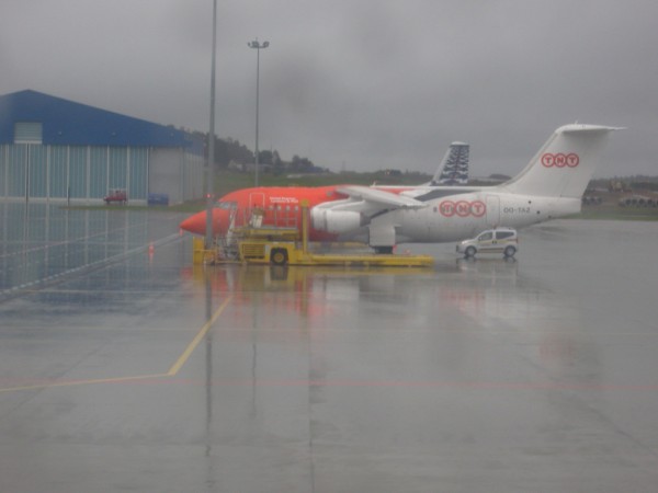Cargo Terminal s TNT
