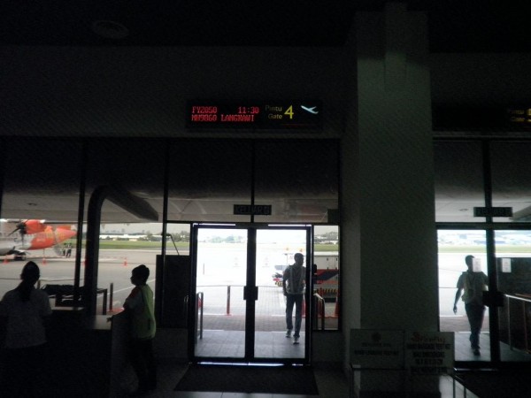 gate 4