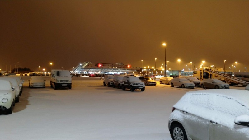 Pohled na terminal KEF z autopujcovny