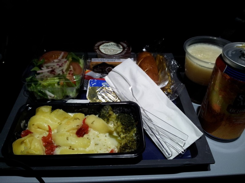 Oběd AMS-JFK.