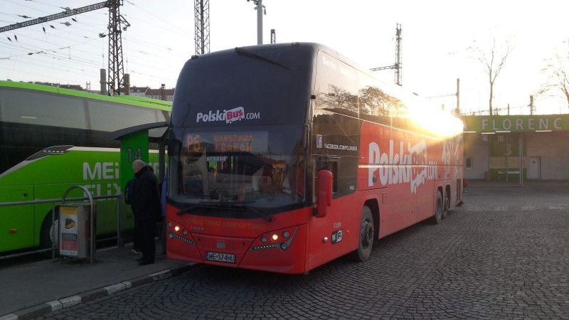 01.jpg (191.29 KiB) Zobrazeno 5551 x Volvem Polskibus pred odjezdem do Krakova na Florenci (inzerovana Wi-fi zacala fungovat az na PL uzemi)