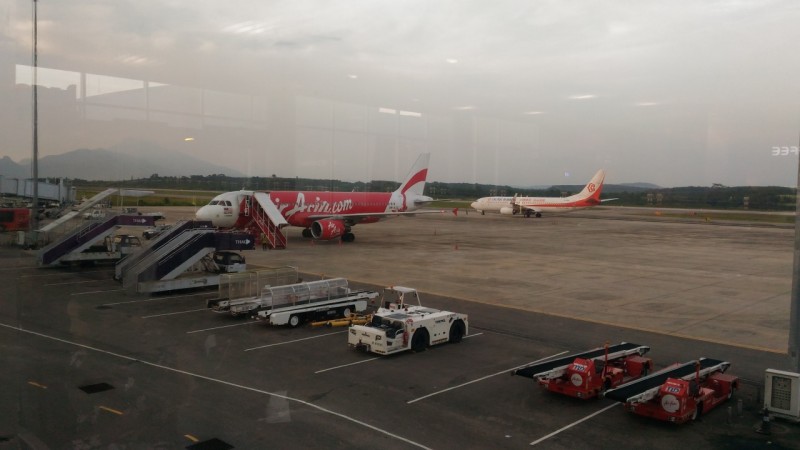 Pohled na plochu Krabi Airport
