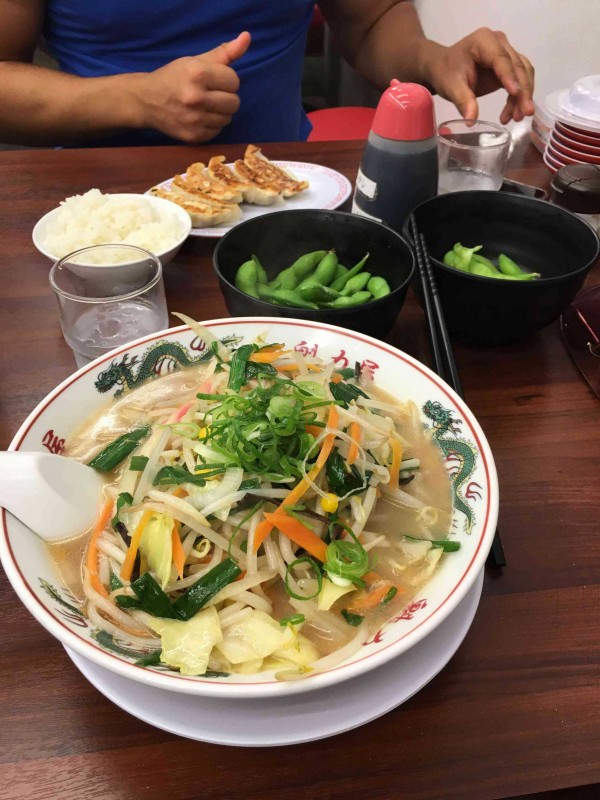 Zeleninový ramen a gyoza