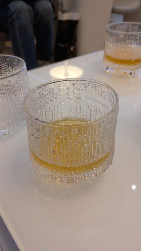 a po jidle par panaku japonske whisky.