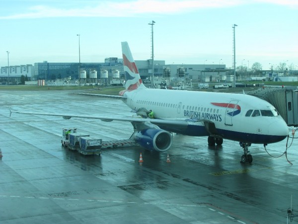 British Airways A319 před cestou do Londýna
