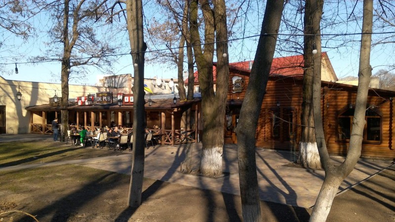 Dr. Pub kde jsme zakotvili