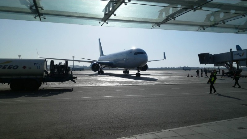 Pri cekani na boarding