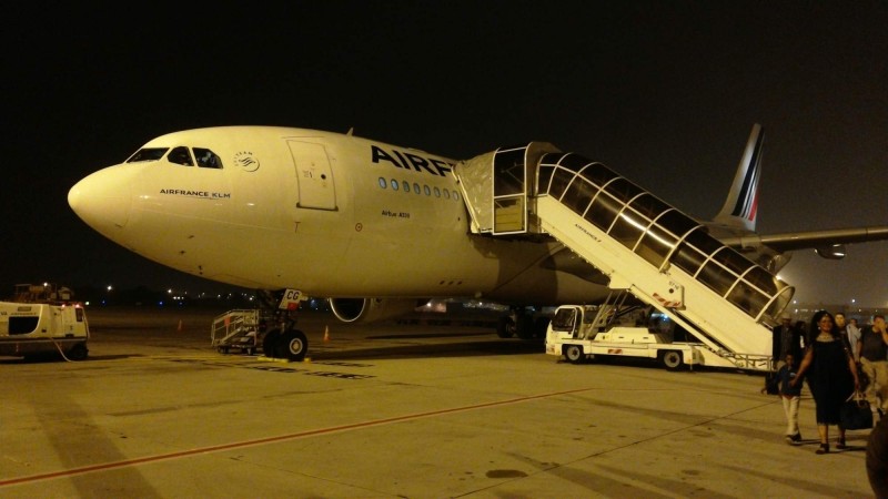 102.jpg (146.83 KiB) Zobrazeno 4942 x Vystup jeste za tmy v CDG
