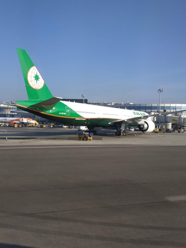 Trosku exotika pro nas prazske - EVA air do TPE